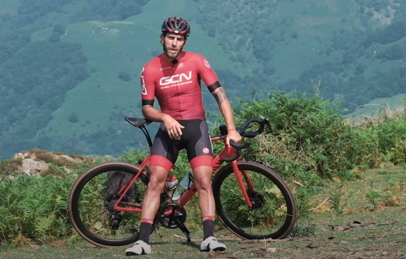 Un invité de marque sera présent lors de la première édition des 8 heures harmonie mutuelle du circuit d'Albi  Loïc Chetout ancien coureur professionnel et présentateur pour la chaîne YouTube GCN en Français