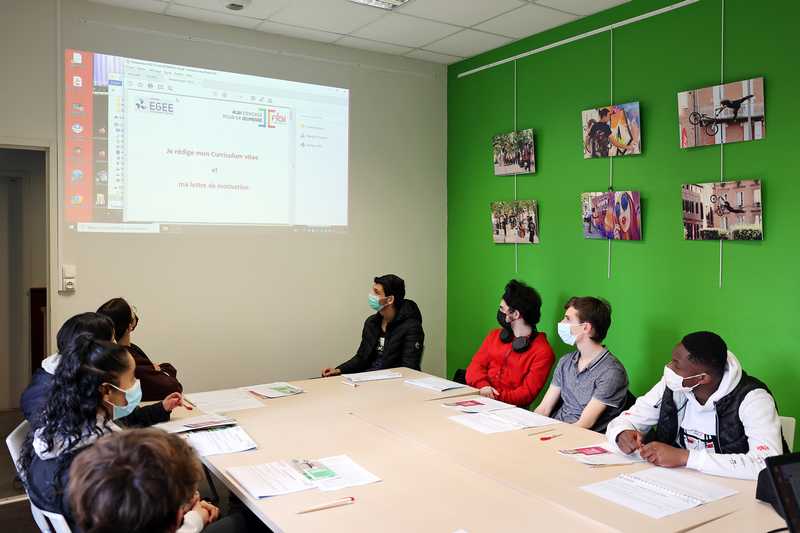 Stage CV - Lettre de motivation carré public centre ville