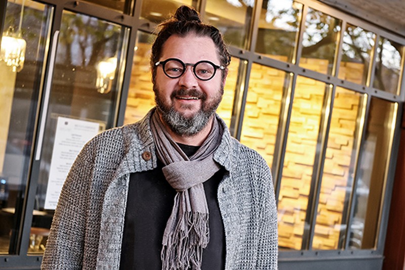 RIKARD HULT CHEF DU RESTAURANT L’ÉPICURIEN
