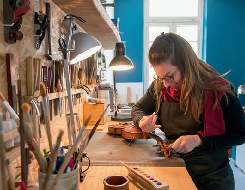 Un artisan luthier au coeur d'Albi