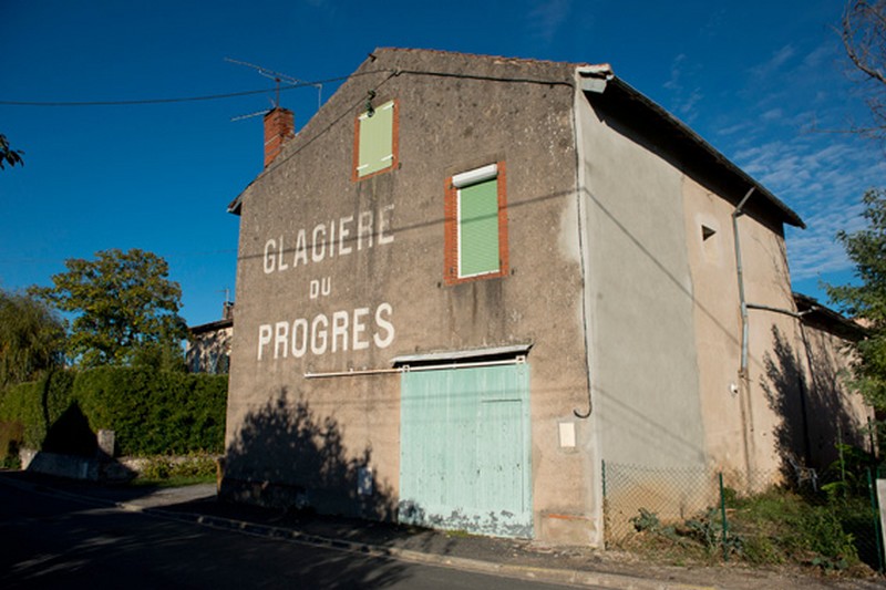 Les enseignes