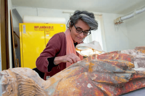 Restauration de la statue emmurée à la collègiale Saint-Salvi