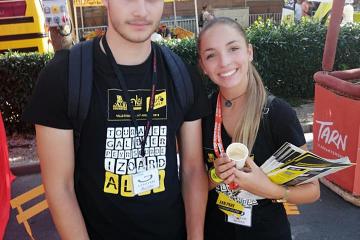 La jeunesse albigeoise est mobilisée pour ces trois jours du tour de France sur Albi. Au total 58 jeunes citoyens et jobs d urgence pour realiser l'accueil des journalistes, l' enquête économique, l'information et l' accueil à la Fan Park.... Bravo à vous tous, encore deux jours ensemble pour cette belle aventure autour du tour..