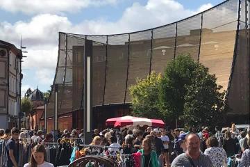 Remarquable réussite pour le 1er Vide-grenier organisé par Les commerçants du quartier Lapérouse / Cordeliers - Albi aujourd’hui! Bcp de stands, de visiteurs et de convivialité, dans un cadre privilégié!