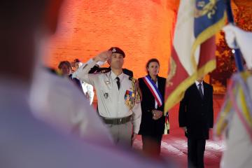 8e RPIMA - Cérémonie de remise des fourragères