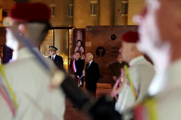 8e RPIMA - Cérémonie de remise des fourragères