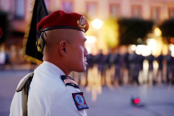 8e RPIMA - Cérémonie de remise des fourragères