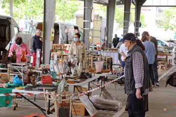 Marché à la Brocante du Castelviel 