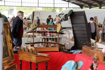 Marché à la Brocante du Castelviel 
