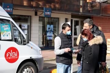 La caravane de la démocratie active présente le budget participatif à Cantepau et à la Madeleine