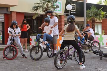 Cours de BMX organisé par le Carré public de Cantepau