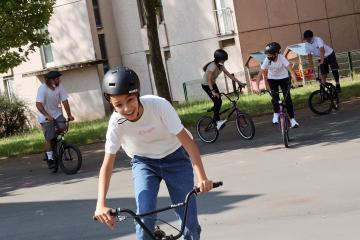 Cours de BMX organisé par le Carré public de Cantepau