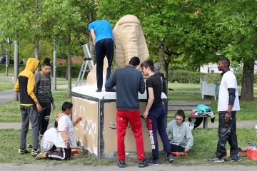 Chantiers loisirs jeunes - Peinture Cantepau J02