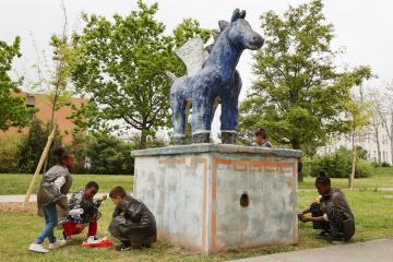 Chantiers loisirs jeunes - Peinture Cantepau J02