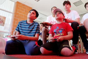 Concours jeux vidéo organisé à la médiathèque de Cantepau par le service jeunesse