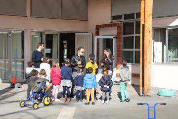 Enfants de soignants à l'école de la Curveillère
