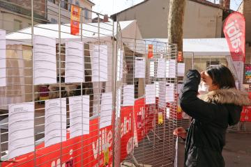Les jobs d'été sont au Carré Public