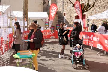 Les jobs d'été sont au Carré Public