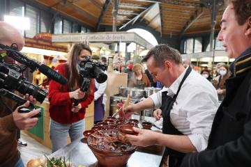 Concours cassoulet avec C8 au Marché couvert