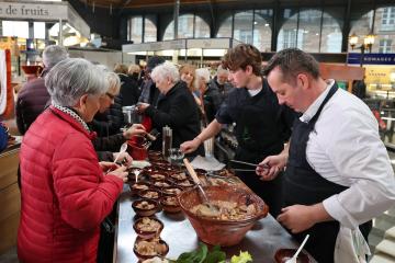 Concours cassoulet avec C8 au Marché couvert