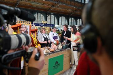 Concours cassoulet avec C8 au Marché couvert