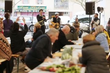 Les soirées festives du marché du Casteviel