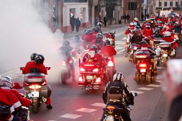 120 motards de l'asso By-Coeurs Cathares ont récolté 180 cadeaux qui vont permettre à des enfants de passer un beau Noël…