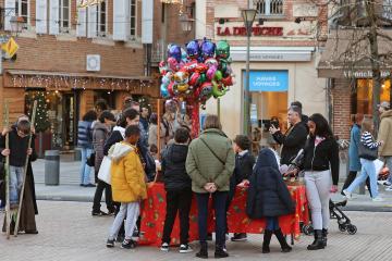 Noël 2022 à Albi - Jeux en bois Place du Vigan