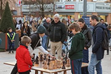 Noël 2022 à Albi - Jeux en bois Place du Vigan