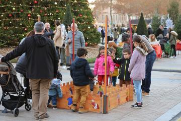 Noël 2022 à Albi - Jeux en bois Place du Vigan