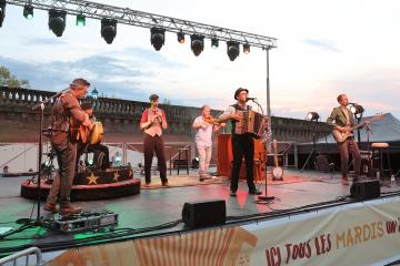 Places aux artistes - mardi 19 juillet 2022