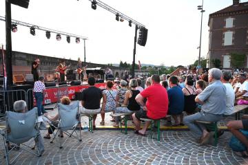 Place aux artistes place du chateau