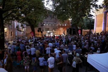 Place aux artistes à la Madeleine