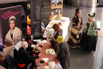 Salon du costume historique