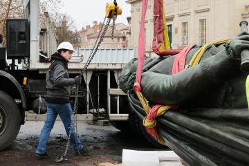 Statue Lapérouse, remontage