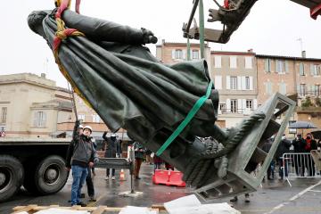 Statue Lapérouse, remontage