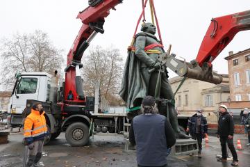 Statue Lapérouse, remontage
