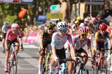 Arrivée du Tour de France Femmes avec Zwift le 27 juillet 