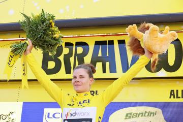 Arrivée du Tour de France Femmes avec Zwift le 27 juillet 