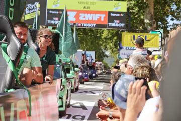 Arrivée du Tour de France Femmes avec Zwift le 27 juillet 