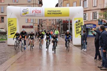 J-100 avant le départ du Tour de France Femmes avec Zwift le 23 juillet 2023