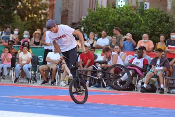 Une danse entre le bmx et le biker... Urban festival 2021