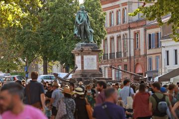 Vide grenier Lapérouse et les Cordeliers