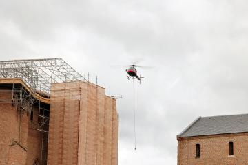 Retrait de la structure métallique installée dans le cadre des travaux du Donjon Saint Michel
