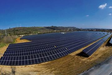 La centrale solaire d'Albi produit ses premiers kilowattheures (kWh).