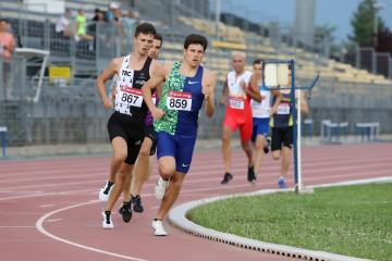 Entrainement des meilleurs français du demi-fond au Stadium