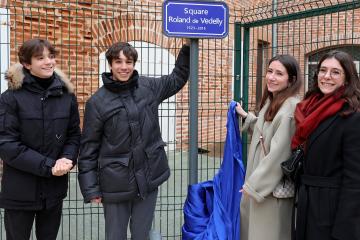 Inauguration square de Vedelly